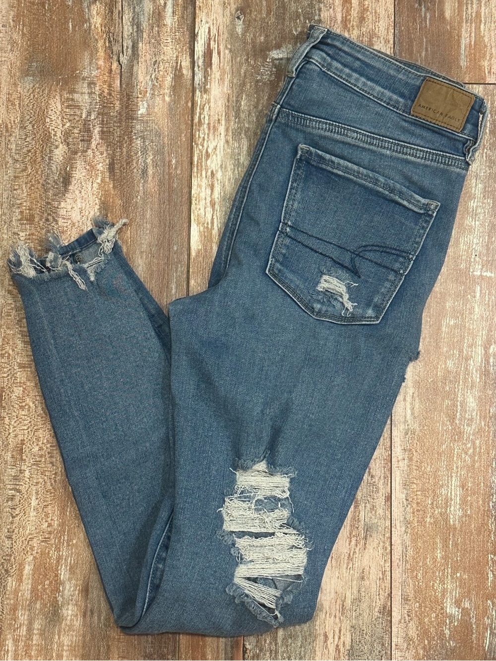 American Eagle Outfitters Distressed Blue Skinny Jeans